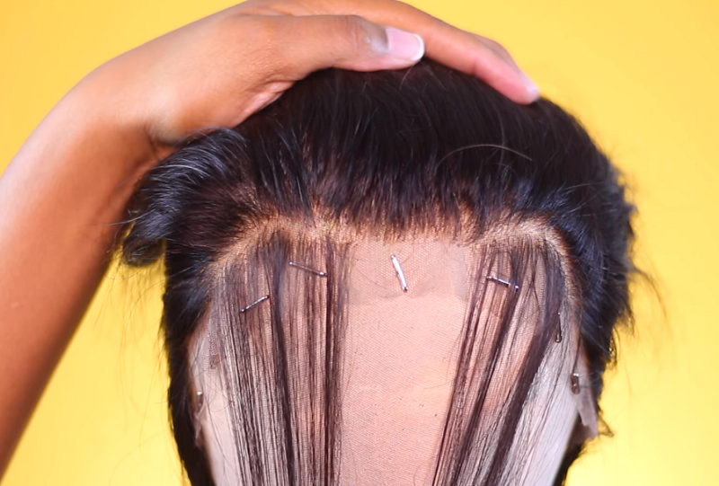 Lace Frontal Wig Pluck Guide - Step 3.png